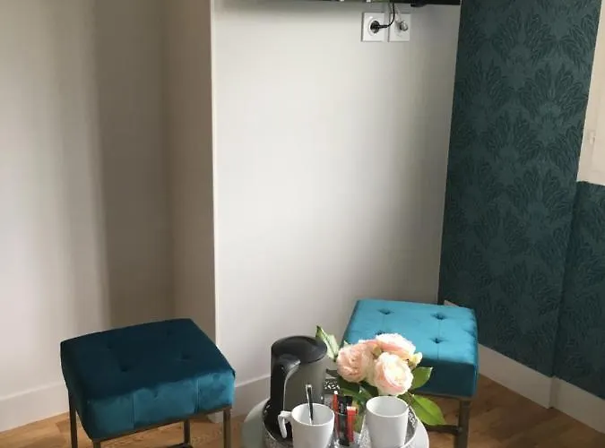 Les Pommiers Bed & Breakfast