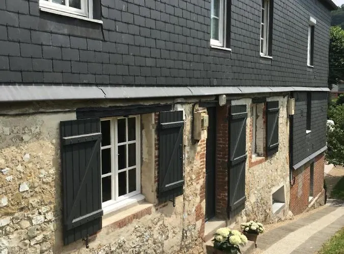 Bed & Breakfast Les Pommiers 3*