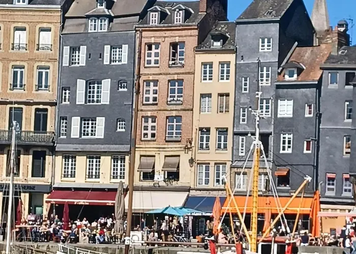 Les Pommiers Готель типу 